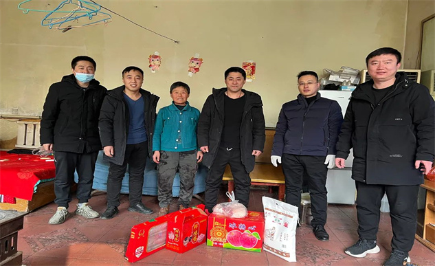 心系留守职工，就地过年更温暖