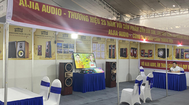 2023 PLASE SHOW VIETNAM