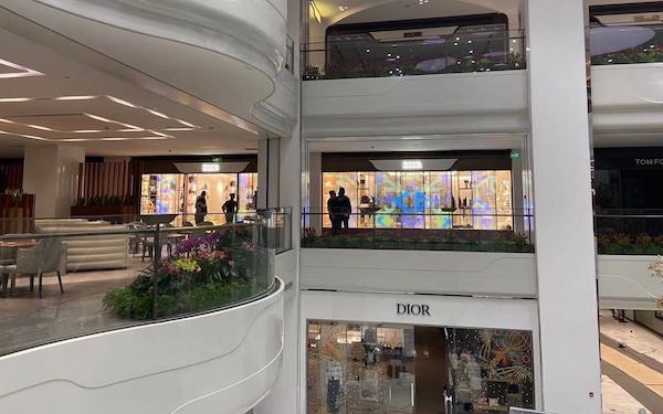 Invisible-10 clear film led screen dior shops