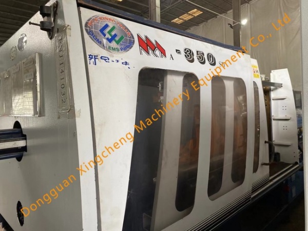 Taiwan injection molding machine