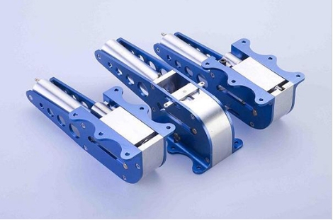 Rotating air landing gear