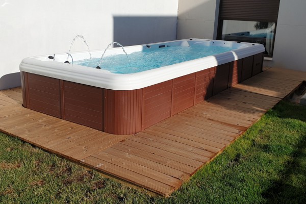 SR870 Pool Delivers Unmatched Comfort and Style, as Loved by Our Spanish Customers