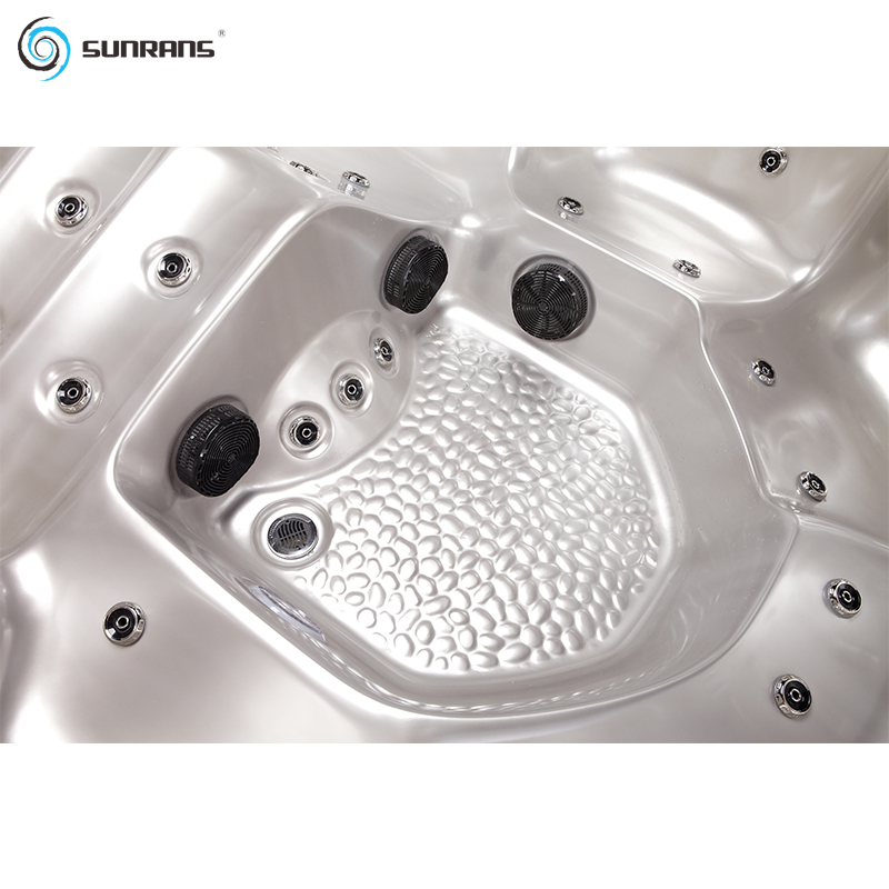 Sunrans Outdoor 6 Persons Hot Tub 71pcs Jets Spa Tub SR810A