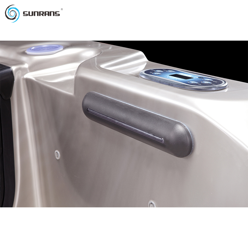 Sunrans Outdoor 6 Persons Hot Tub 71pcs Jets Spa Tub SR810A