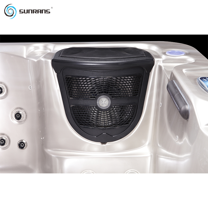 Sunrans Outdoor 6 Persons Hot Tub 71pcs Jets Spa Tub SR810A