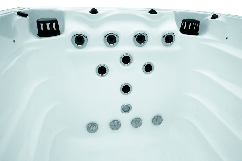 Outdoor Small Patio Swim Spas With Hydrotherapy Spa Pools With Built-In UV Sanitization SR870