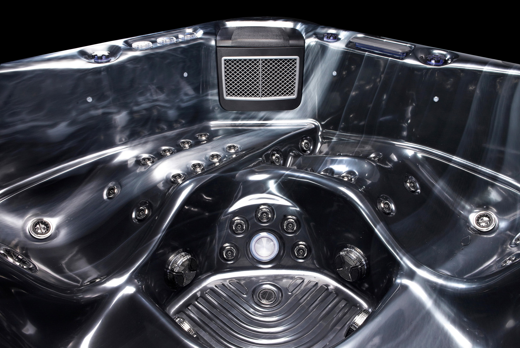 SR8177 5-Person Dual Lounge Spa with 70 Jets & Ozone Sanitization