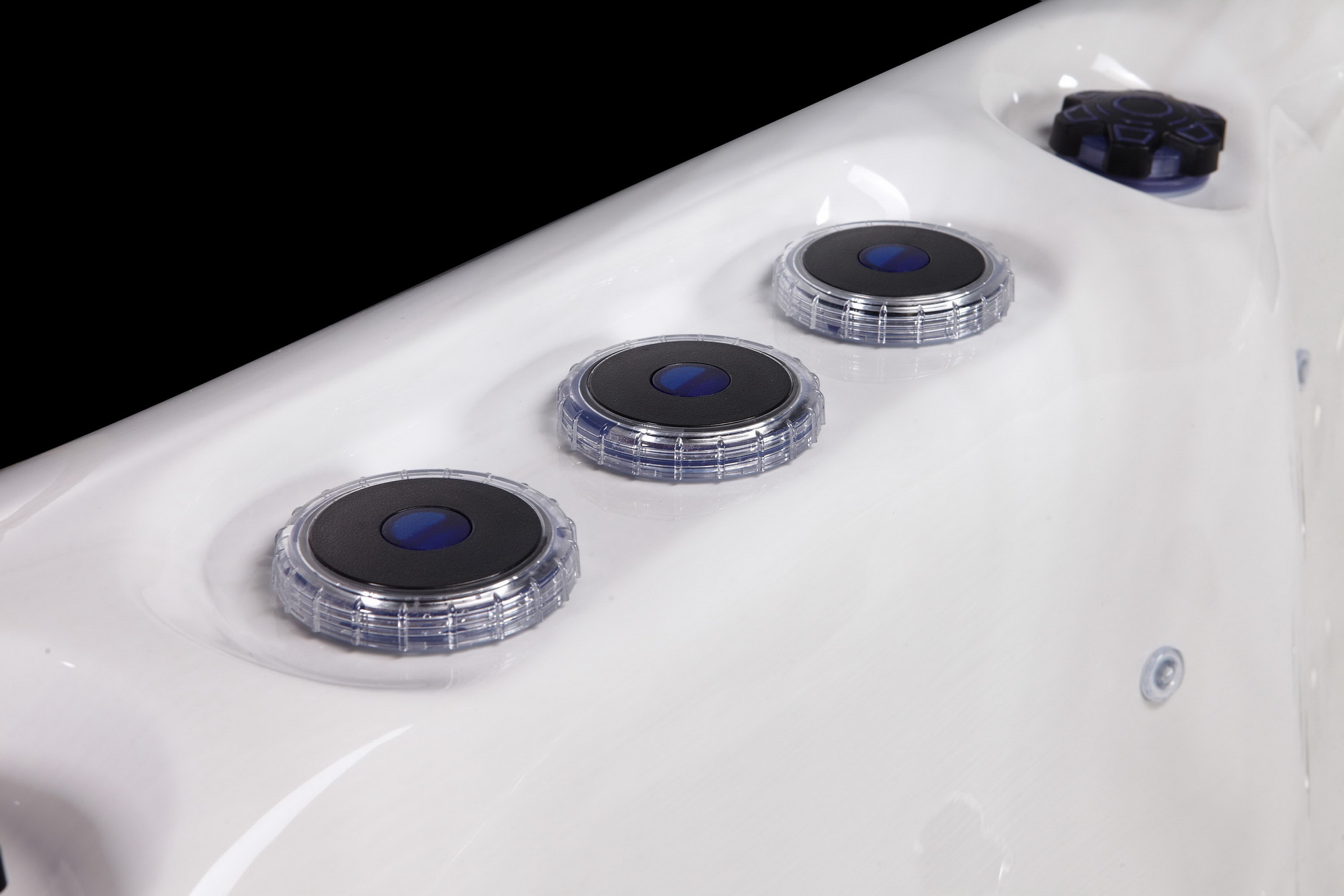 SR8178 7-Person Large Capacity Spa with 70 Jets & Triple Pumps