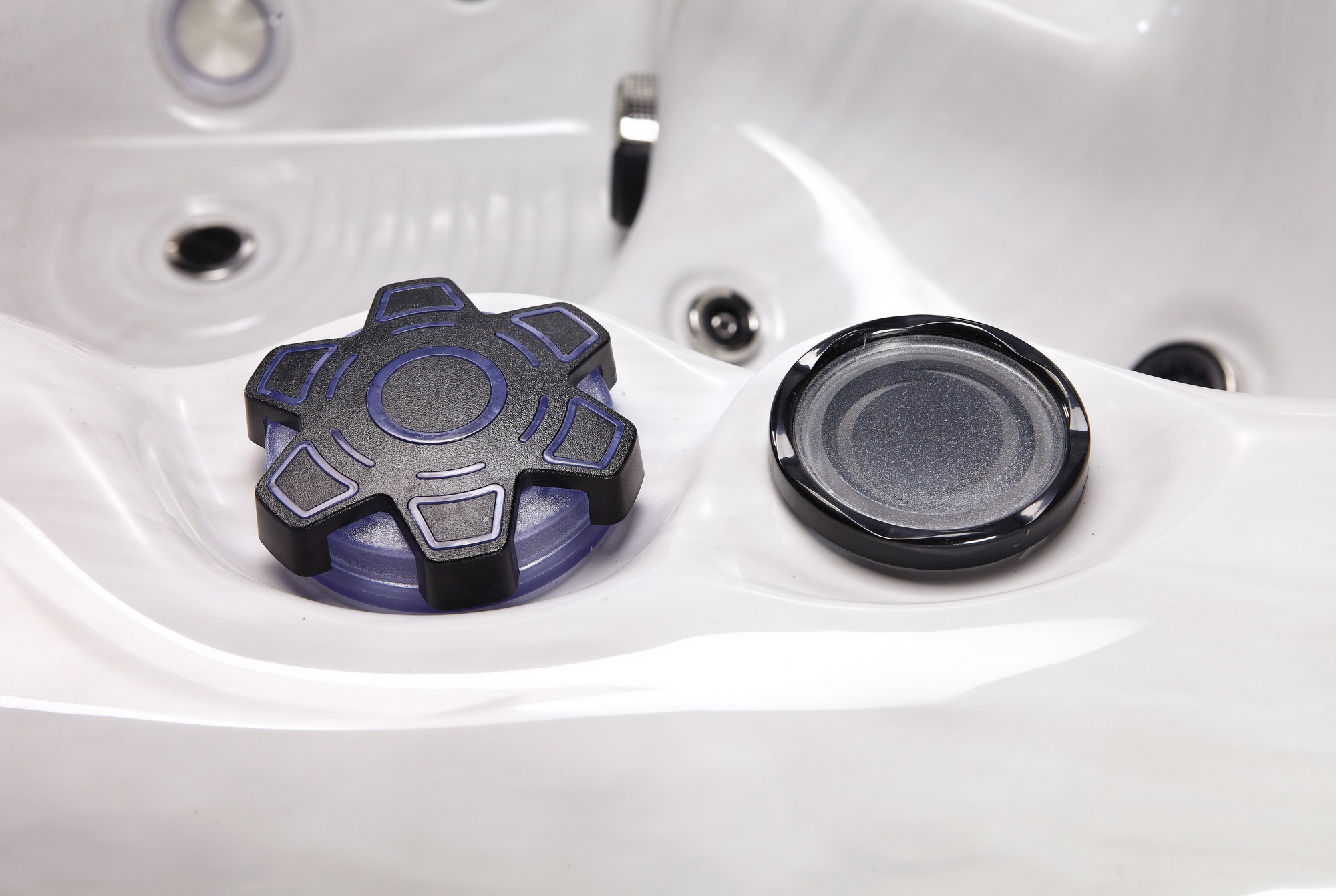 SR8179 4-Person Premium Spa with 71 Jets & Triple Pump System