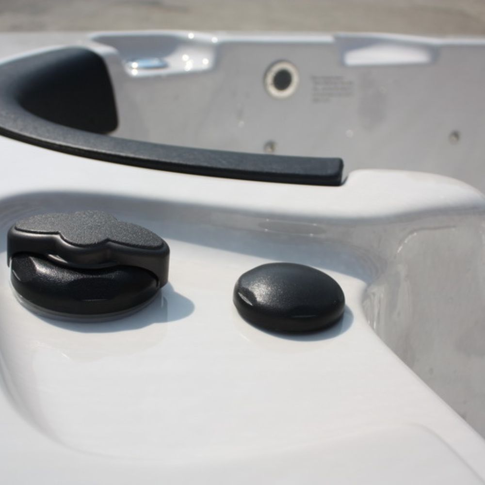 Sunrans SR826 Premium Outdoor Hydrotherapy Hot Tub & Spa
