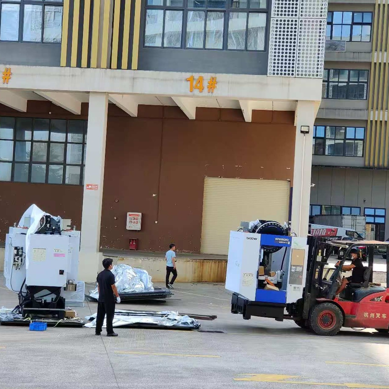Dongguan Tengtu Aluminum Products Co., Ltd. has introduced two brother U500XD2-5AX five axis CNC machining centers, taking precision manufacturing capabilities to a new level