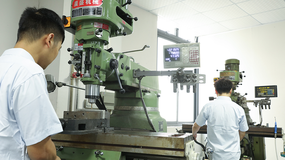CNC 加工中心车间