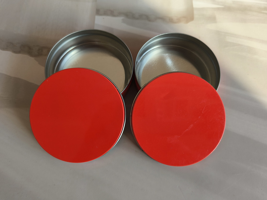 Discover the Versatility and Style of Our Red Small Round Tin