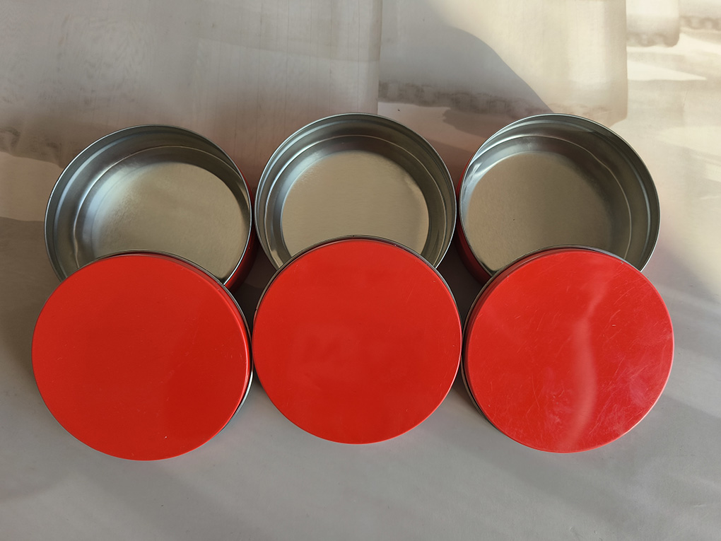 Discover the Versatility and Style of Our Red Small Round Tin