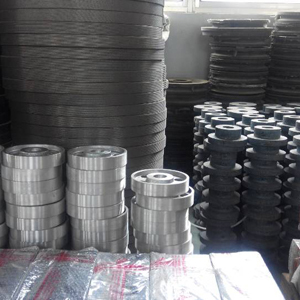 停车设备部件厂家--升降平移机械式立体车库的多种安装装置及其作用！