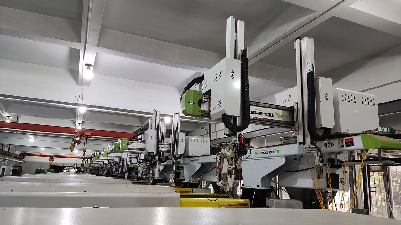 Injection workshop manipulator