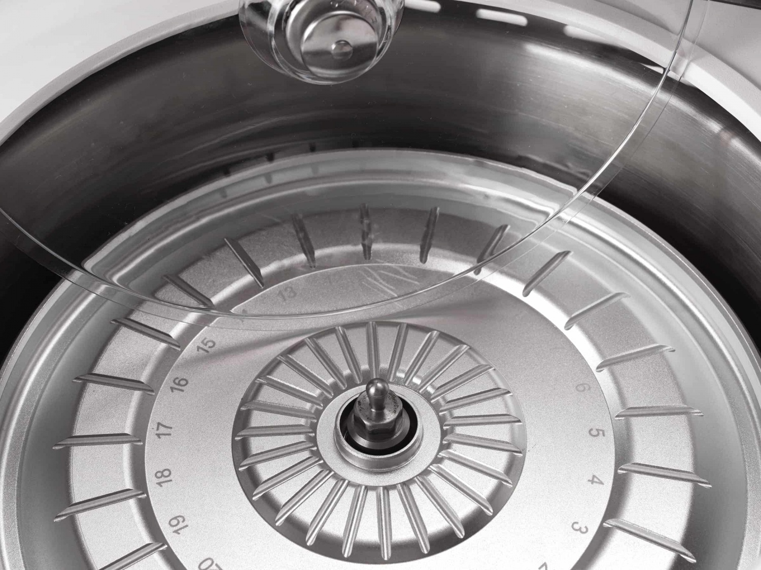 DM1224 Hematocrit Centrifuge