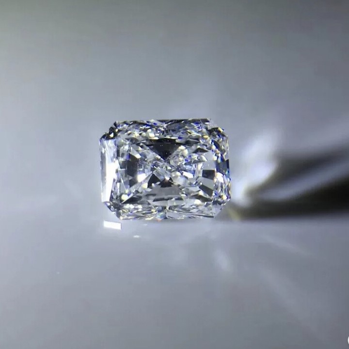 2ct 雷地恩切裸钻实验室培育钻石