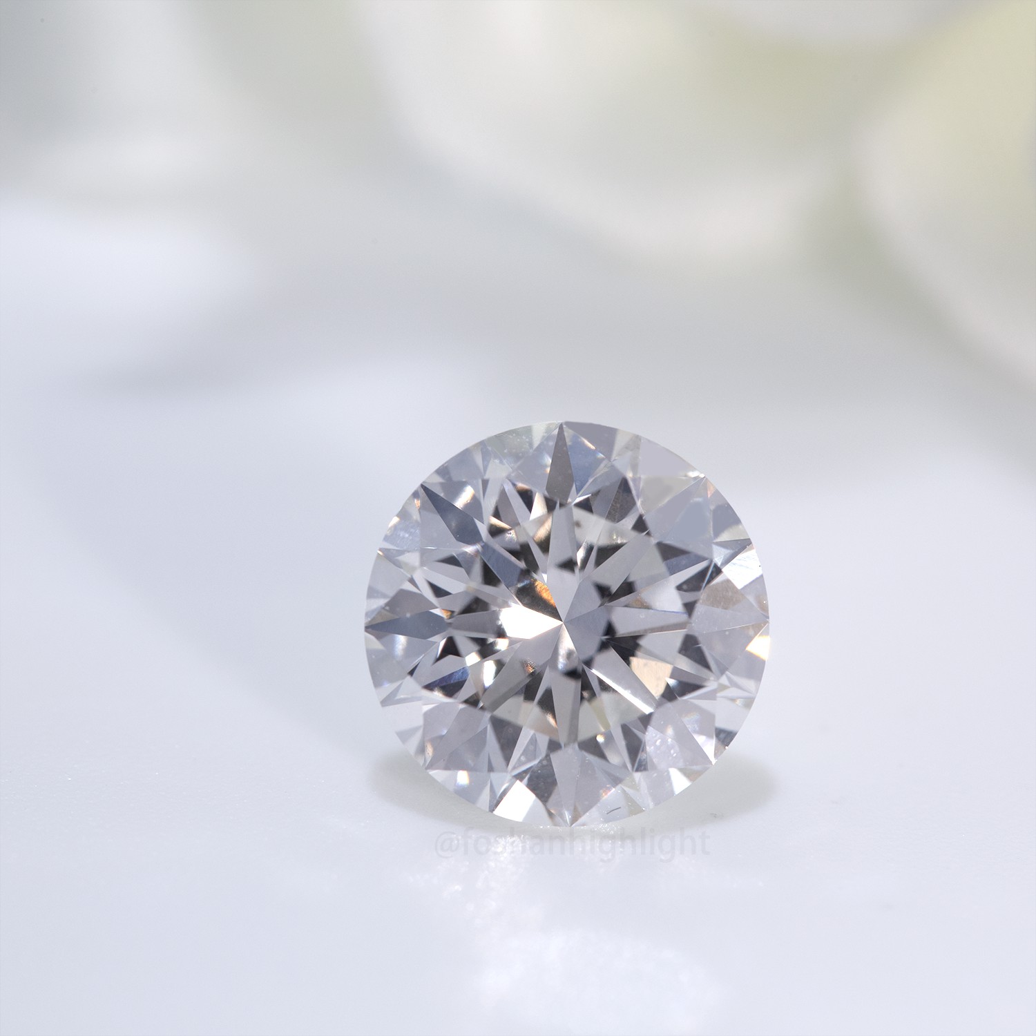 Great value!Non certificated DEF VS 2.447ct cvd round diamond synthetic white diamond！