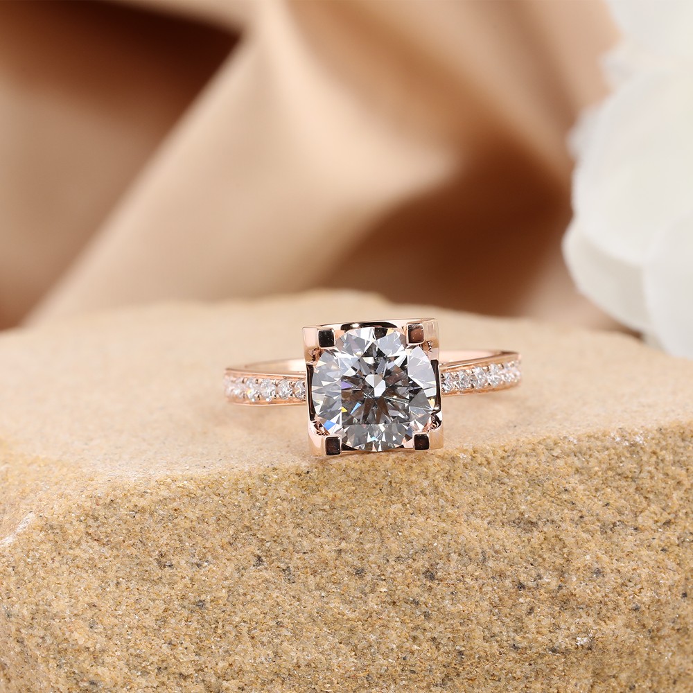 2ct White Round Diamond 18K Gold Bull Head Diamond Ring