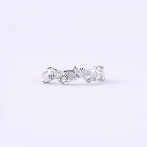 3.15ct white teardrop diamond 18K gold diamond ring