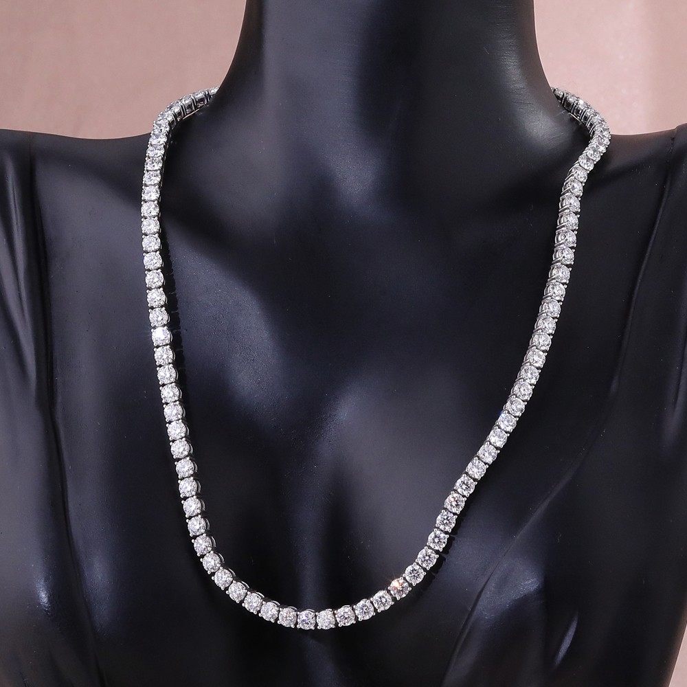 19ct white round diamond 18K gold diamond necklace
