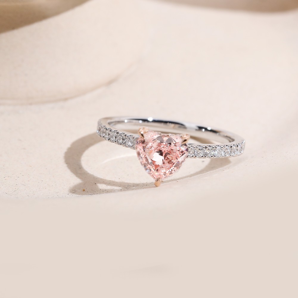 1.032ct pink heart-shaped main diamond classic ring arm inlaid with diamonds Diamond ring