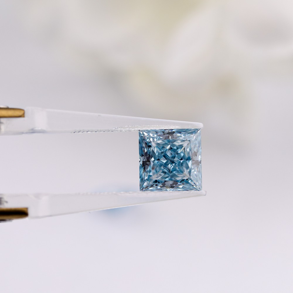 Wide range of parameters Large inventory Princess cut Loose diamonds CVD blue diamonds