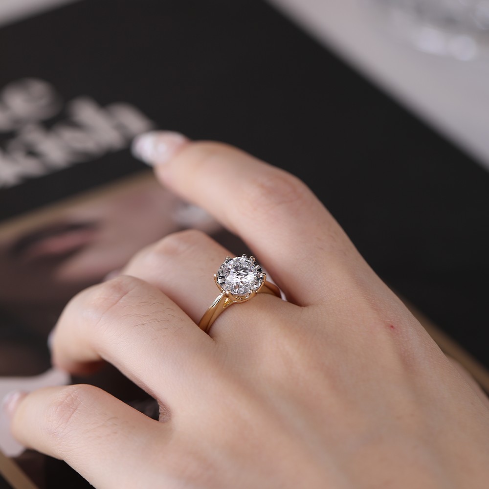 1.0ct white round main diamond 18K gold bouquet diamond ring