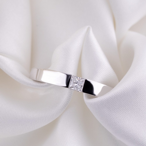0.229ct Princess Cut Diamond Clip-Inlaid Men
