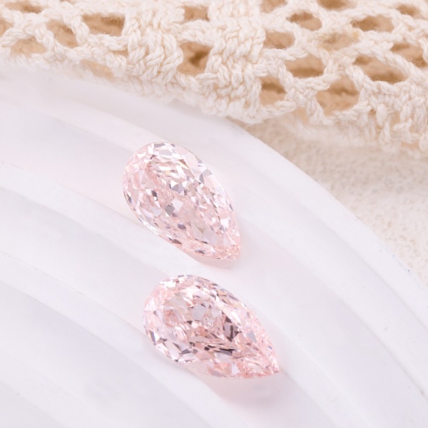 Large carat pink pear shaped pink diamond loose diamond