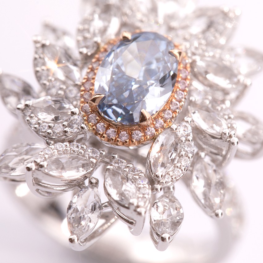 [Palace Series - Chiba] Blue Oval Main Stone Luxury Design 18K Gold Diamond Ring