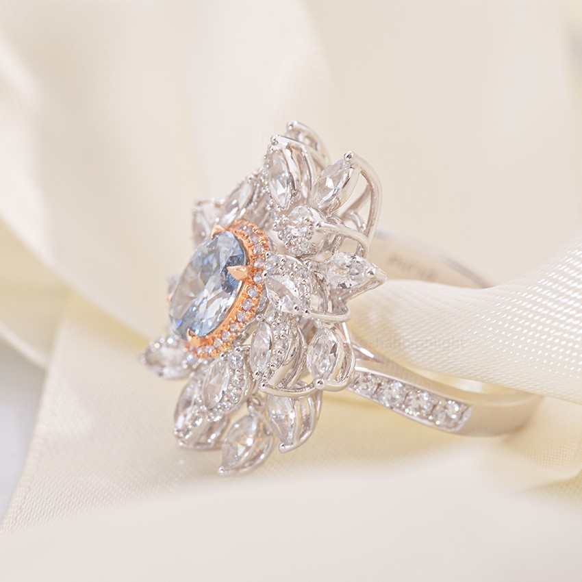 [Palace Series - Chiba] Blue Oval Main Stone Luxury Design 18K Gold Diamond Ring