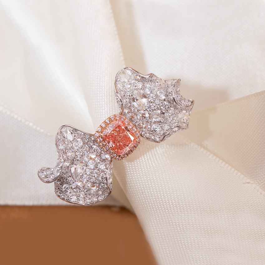 [Palace Series - Butterfly Love Flower] Pink cushion-shaped main stone luxury design 18K gold diamond ring