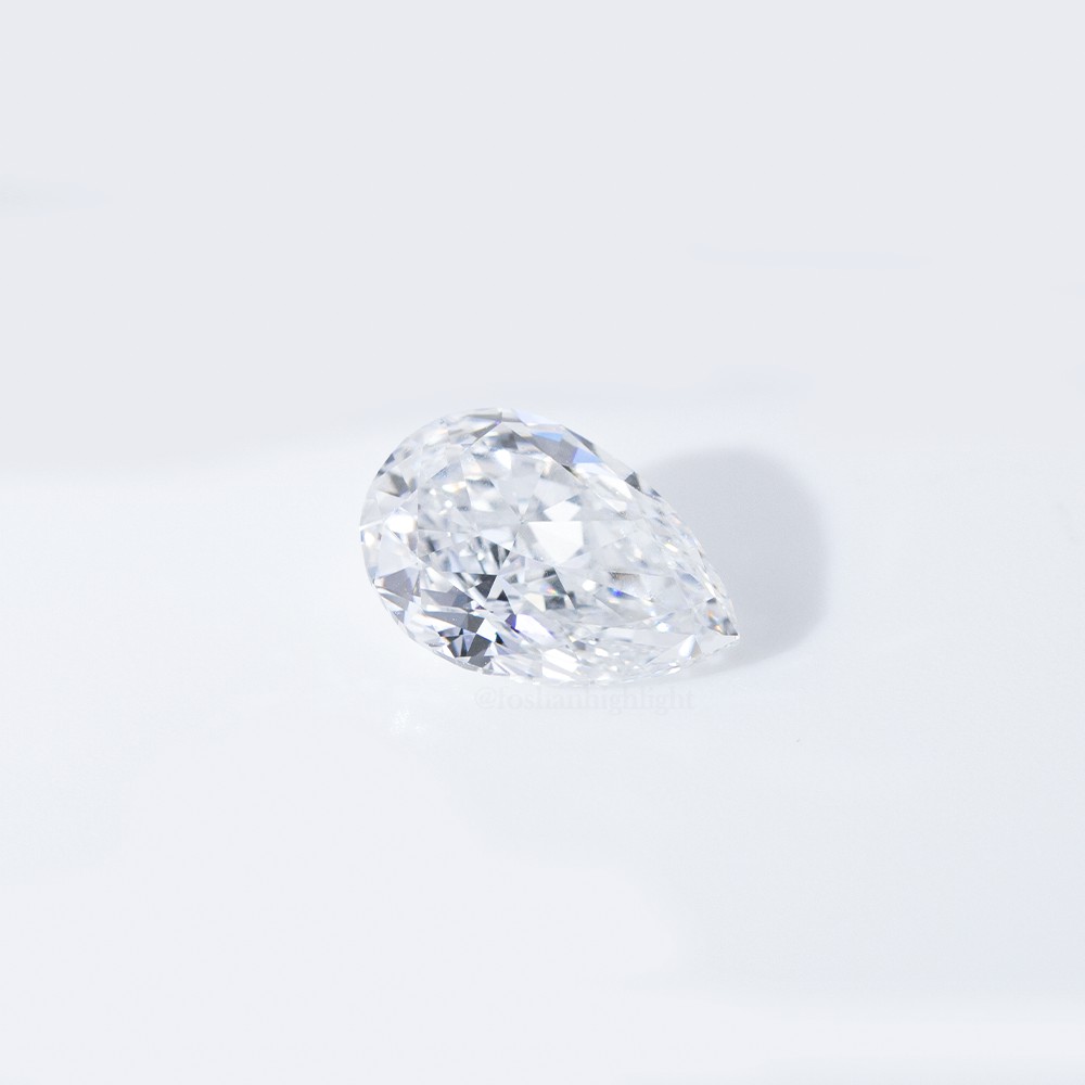 Pear shaped CVD lab-grown diamond white loose diamond