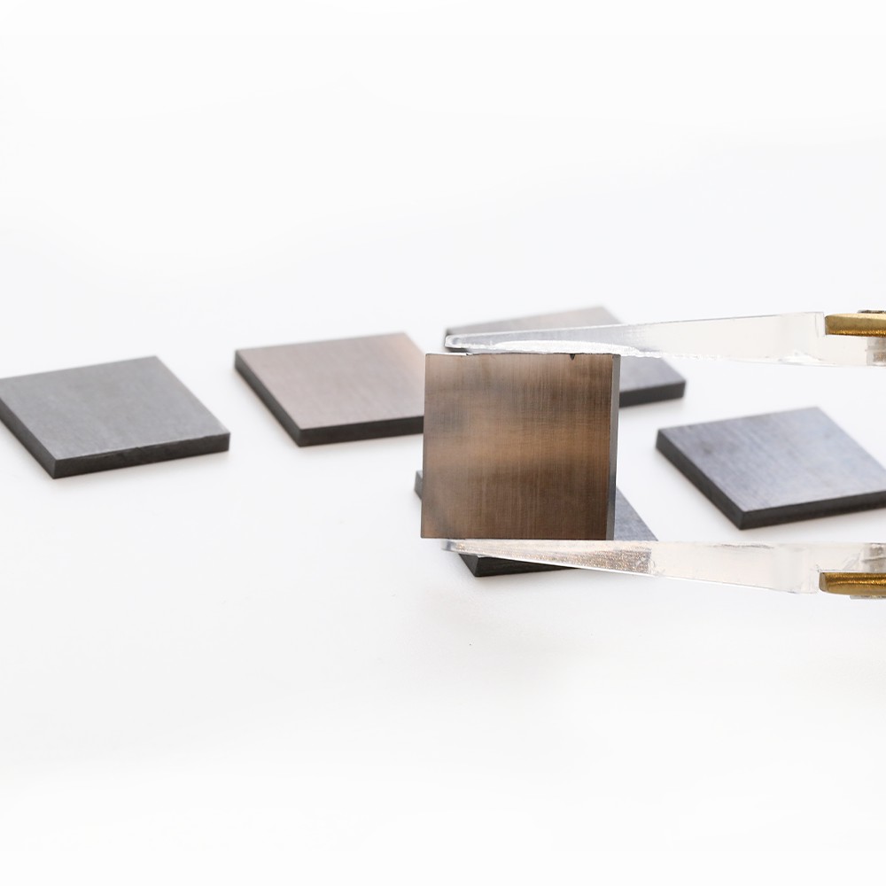 Single Crystal Diamond Plate for Heat Sink