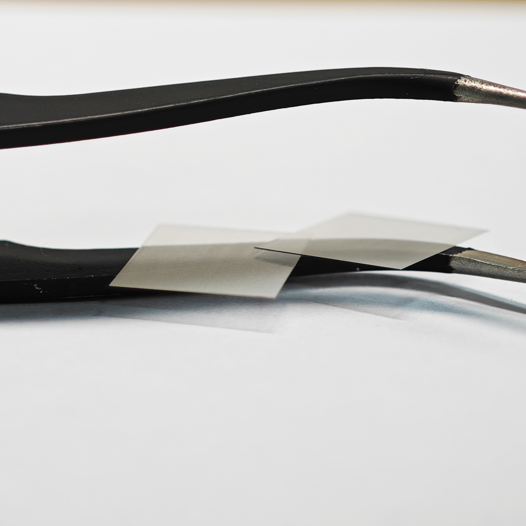 High-Sensitivity Ultra-thin Single Crystal Synthetic Diamond Detector Chip for Radiation Monitoring Medical Science Applications