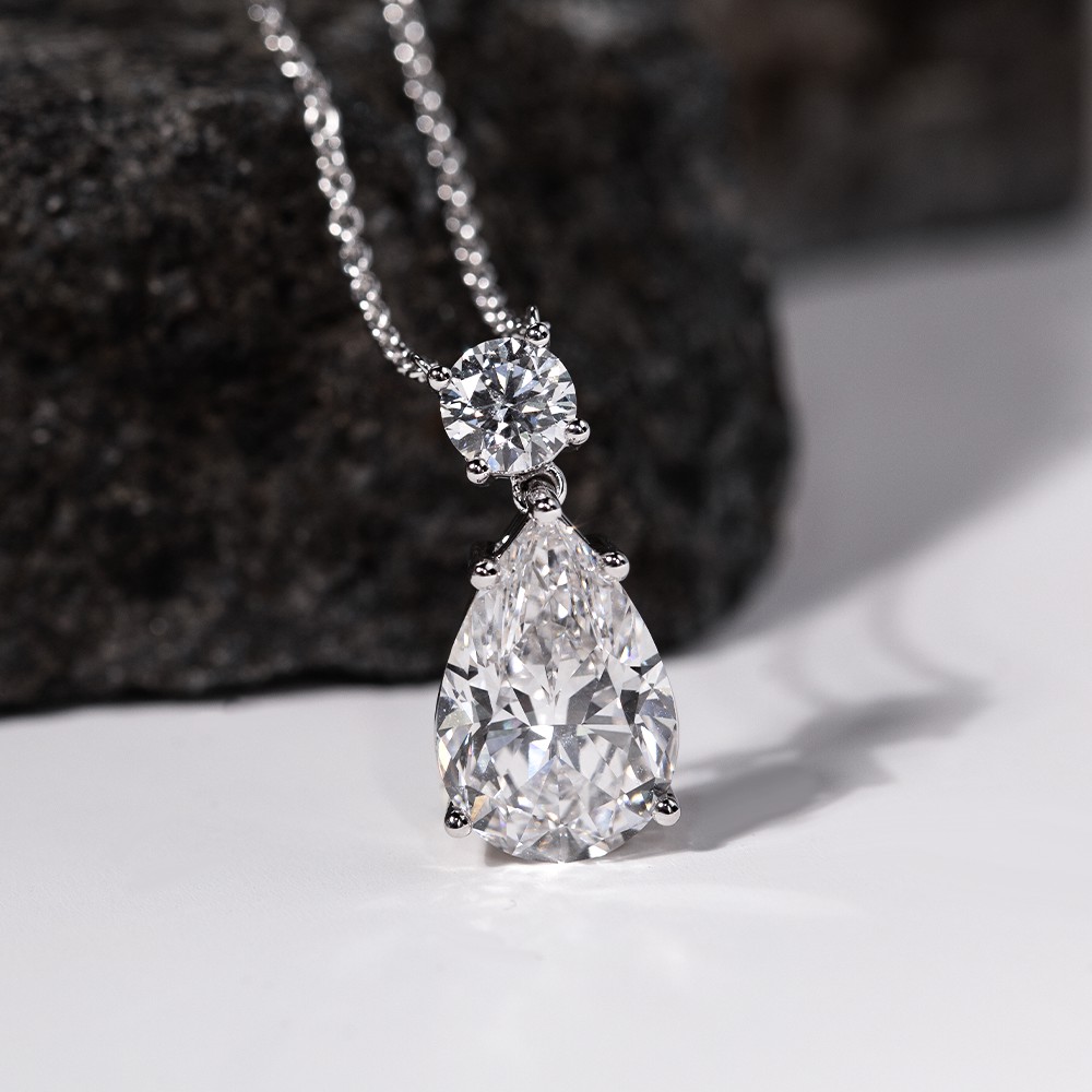 6.83ct collar de oro de 18k de doble piedra de diamante principal en forma de pera