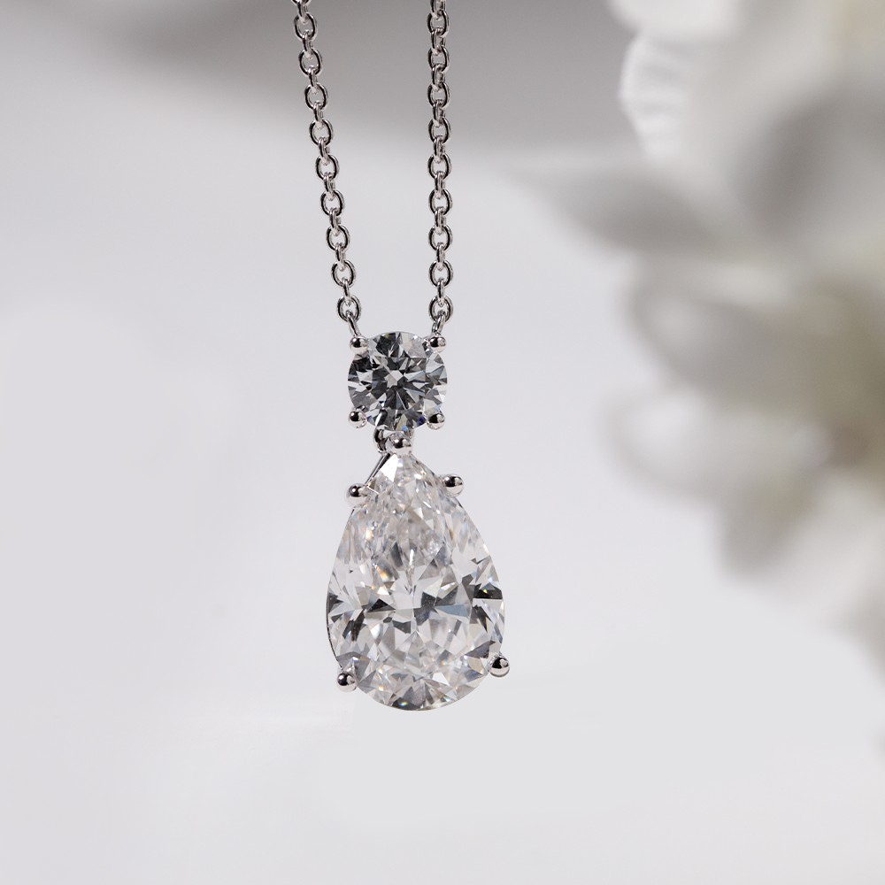 6.83ct collar de oro de 18k de doble piedra de diamante principal en forma de pera
