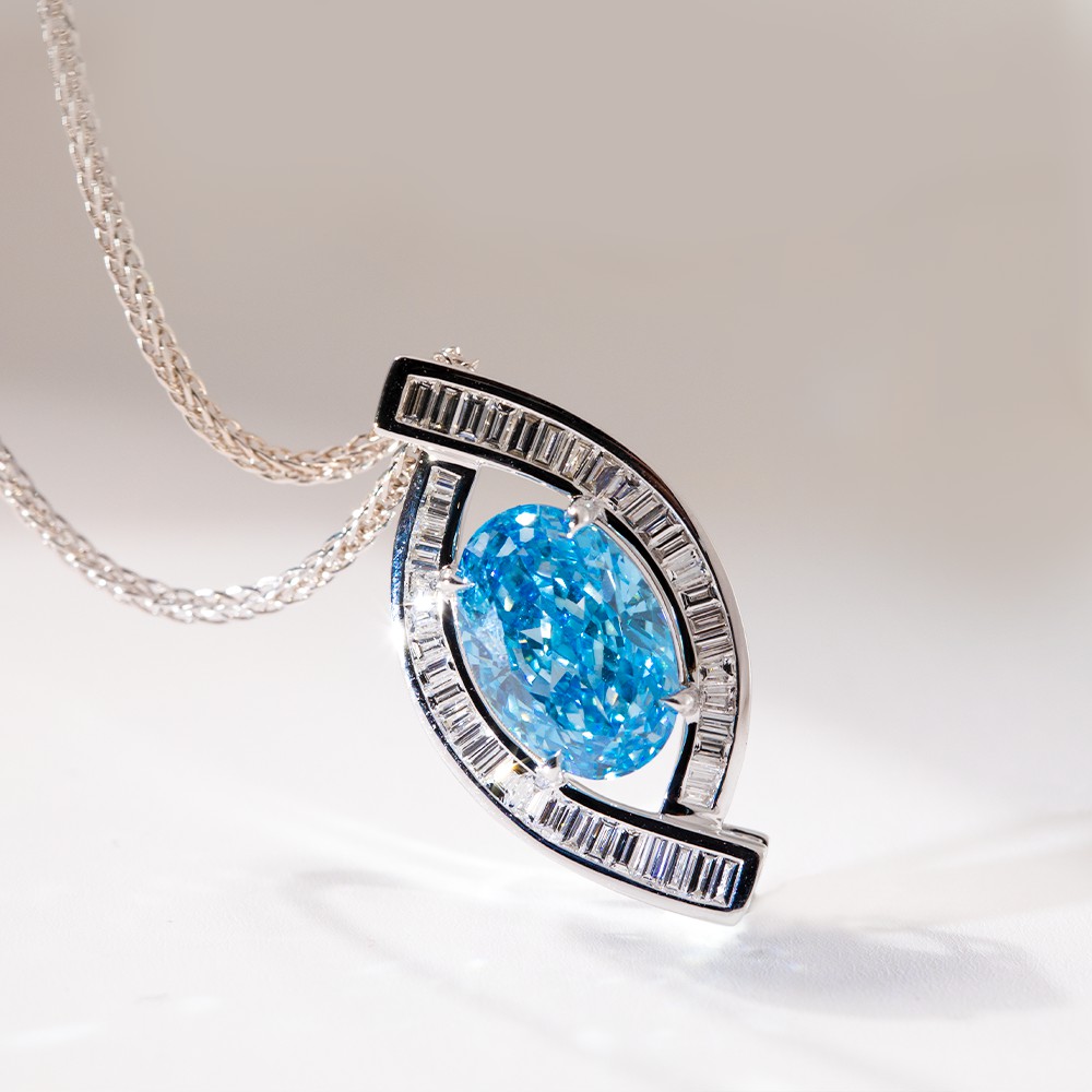 3.1ct diamante azul Oval y collar de diseñador de oro de 18 k