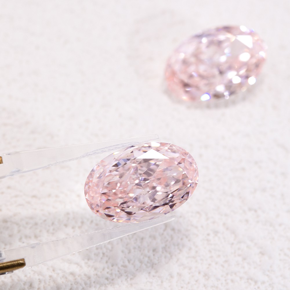 Diamante suelto rosa ovalado de gran quilates