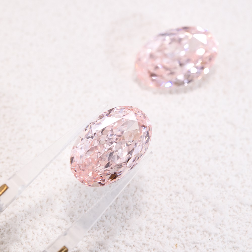 Diamante suelto rosa ovalado de gran quilates