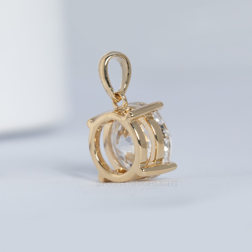 2.1ct diamante redondos clásico colgante de oro de 18 k con cuatro garras