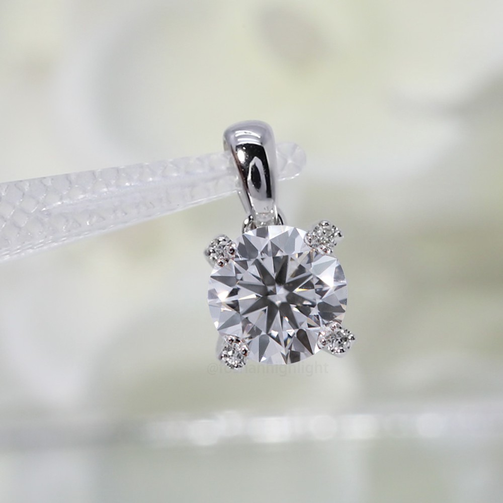 2.1ct diamantes redondos Punto estelar cuatro garras 18 kg colgante de oro