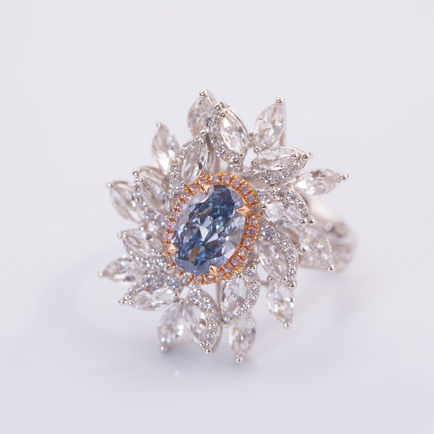 [Serie Palacio - Chiba] Anillo de oro de 18 quilates con diamantes y piedra principal ovalada azul, diseño de lujo
