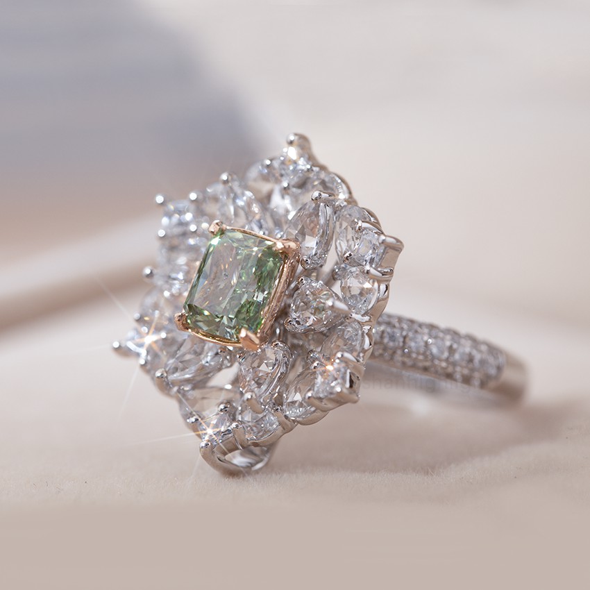 [Serie Palacio - Ramas] Anillo de oro de 18 quilates con diamantes y diseño de lujo de piedra principal cuadrada de princesa verde