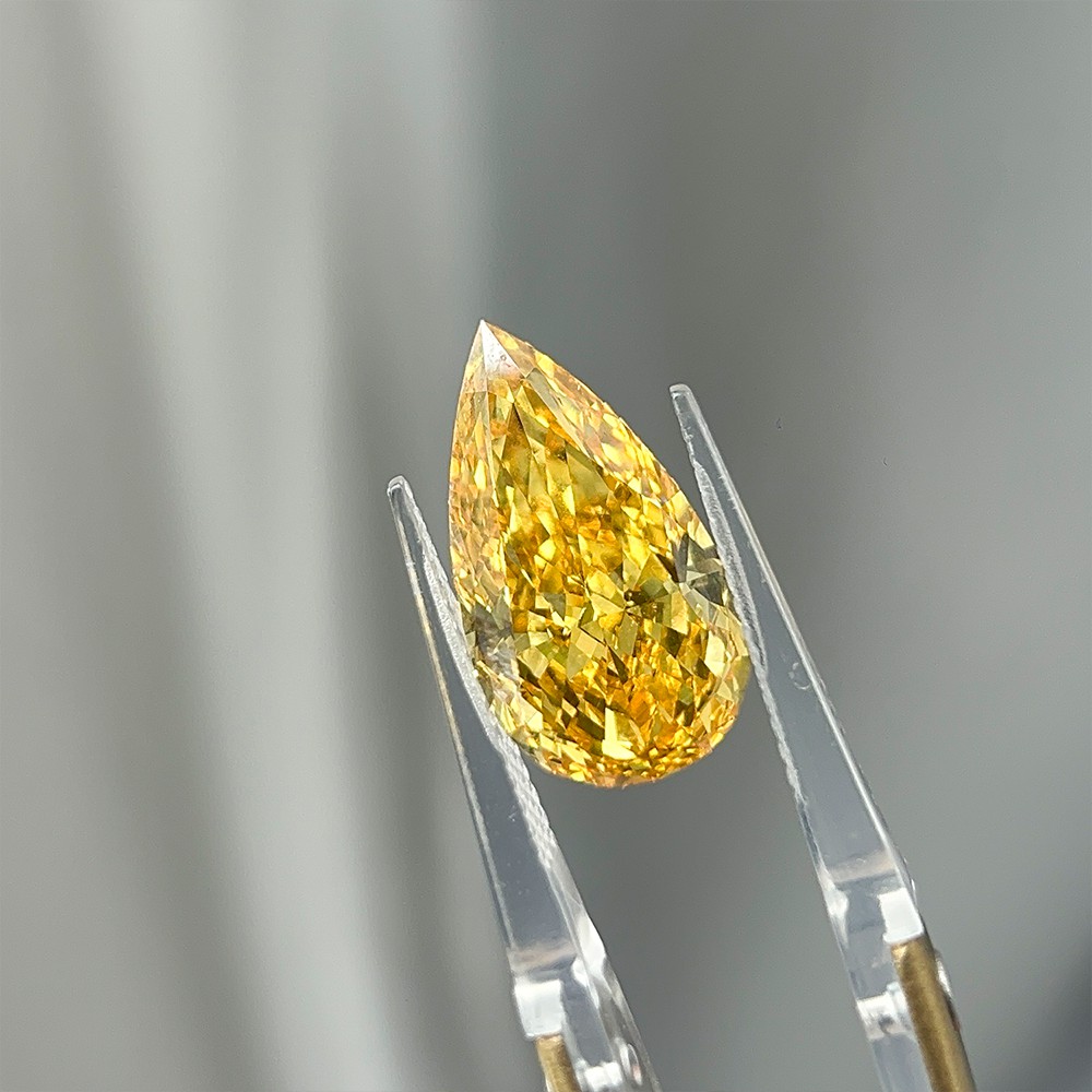 11.26ct gran quilate fantasía amarillo vívido pera forma CVD diamante