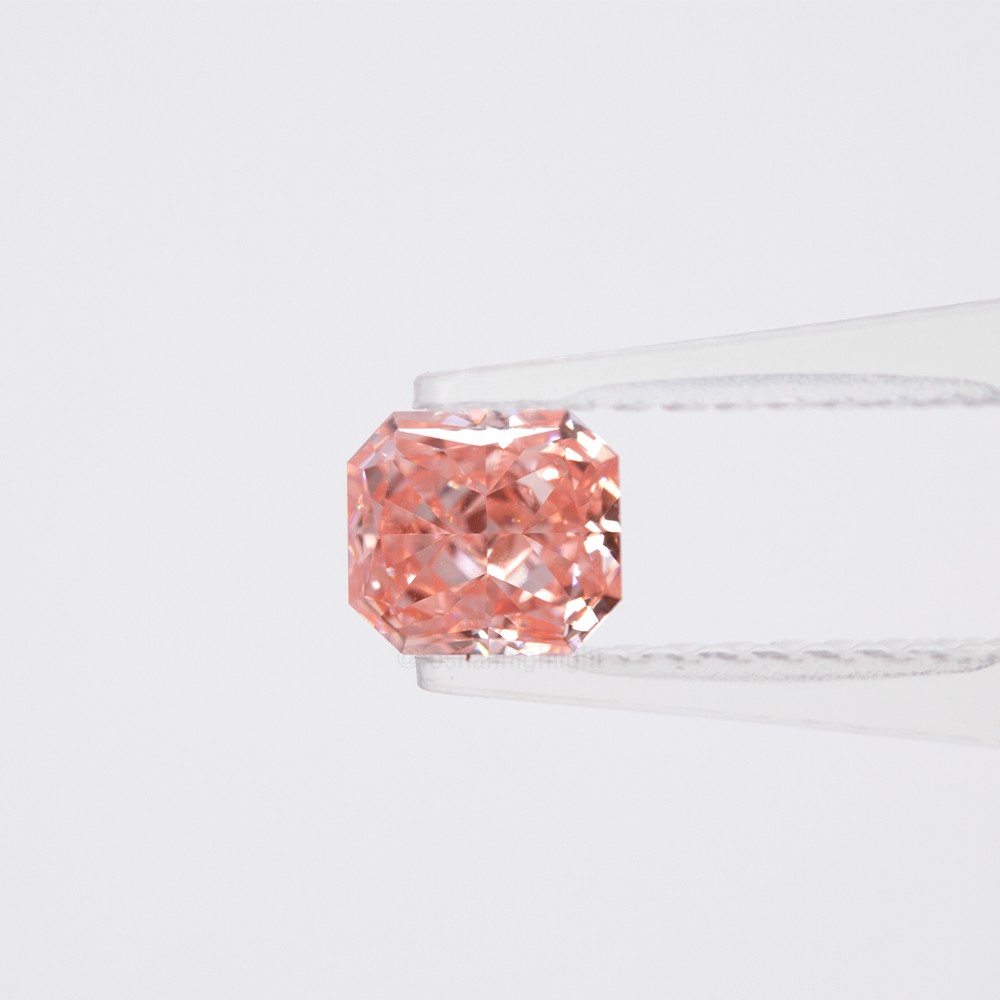 1.04ct Fancy Intense Rosa Radiante CVD Diamante