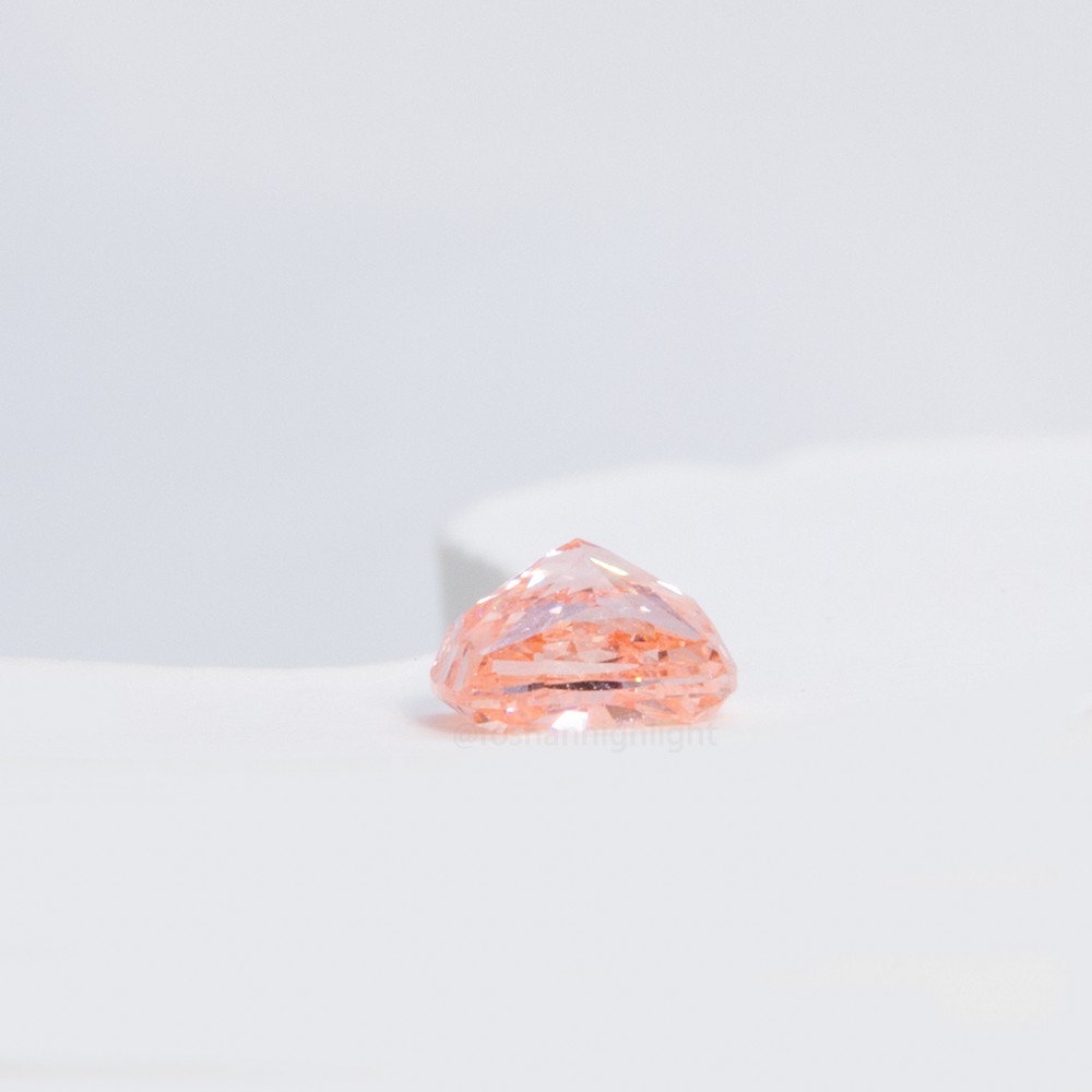 1.05ct Fancy Intense Orangy Rosa en forma de cojín CVD Diamante