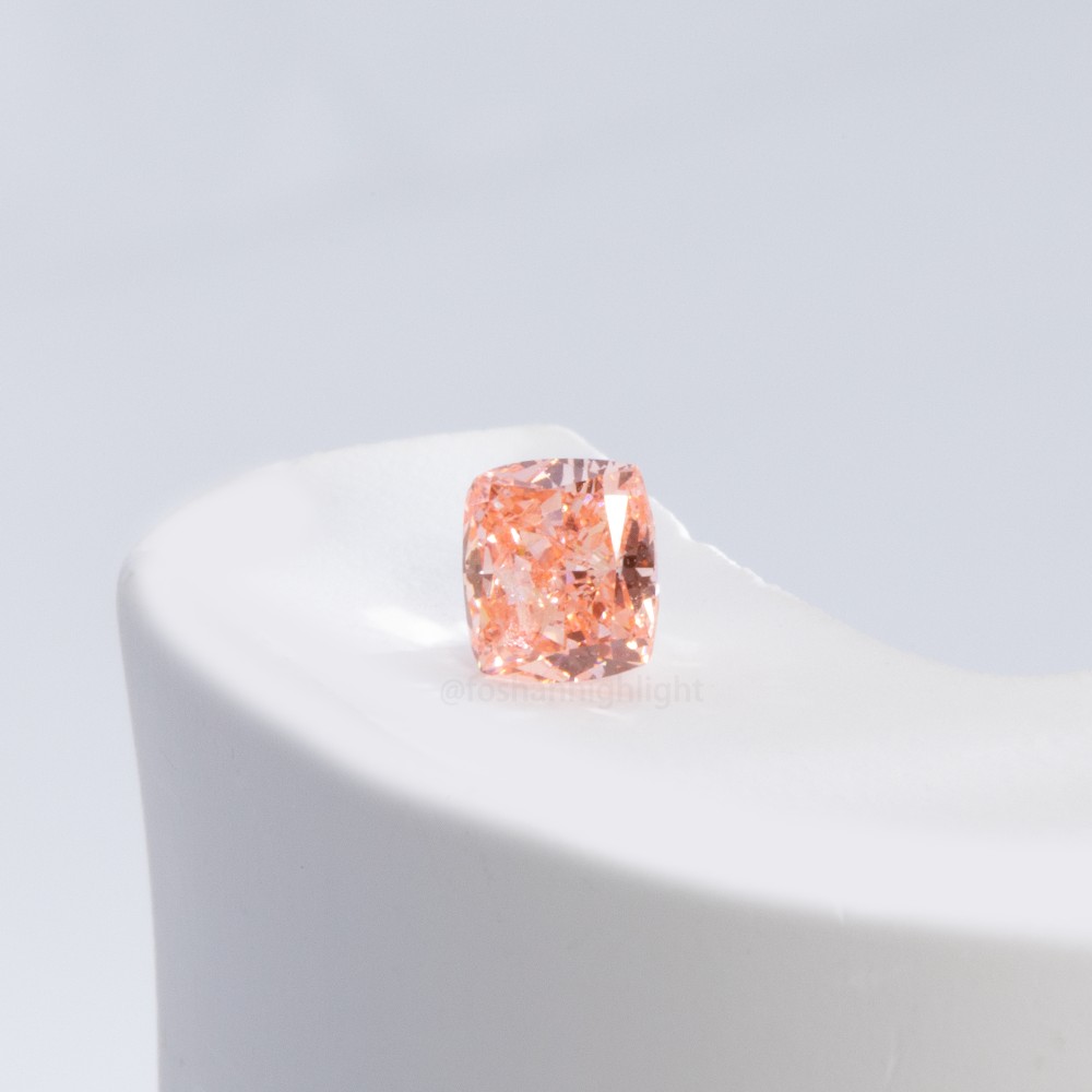 1.05ct Fancy Intense Orangy Rosa en forma de cojín CVD Diamante